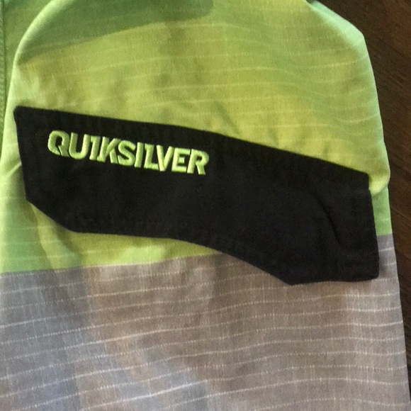 Quicksilver swim shorts - Picture 3 of 3
